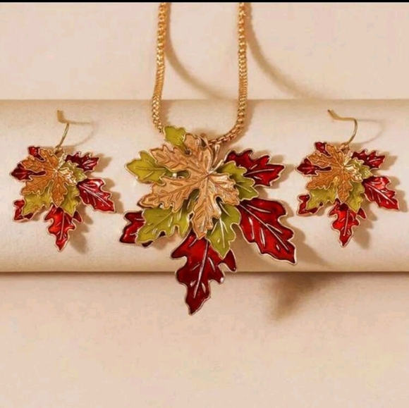 3pcs/Set BEAUTIFUL 3D Vintage Maple Leaf Gold Tone Necklace Earrings set - Picture 4 of 8